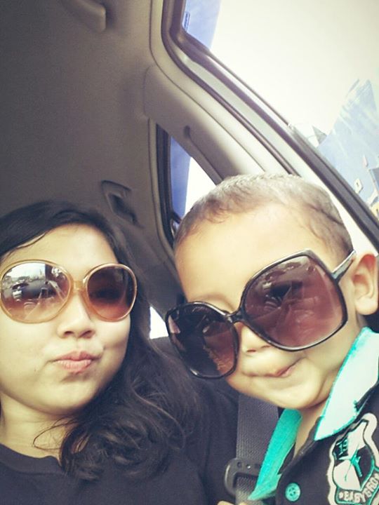 Selfie masuk quality time nggak sih? :P