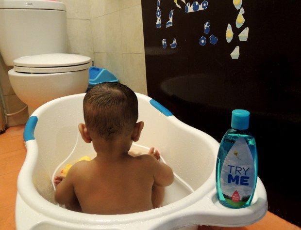 We can use bathing time to have more skin-to-skin touch. More bonding time, more sensory stimulation and healthy development.